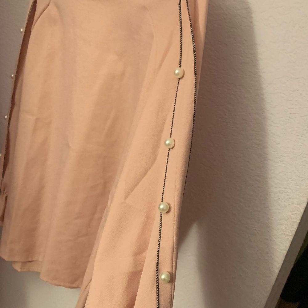 pink blouse